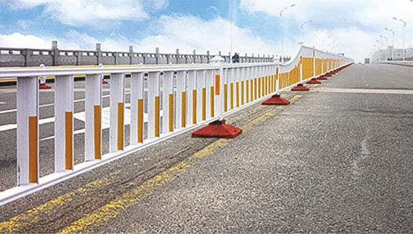 公（gōng）路護欄
